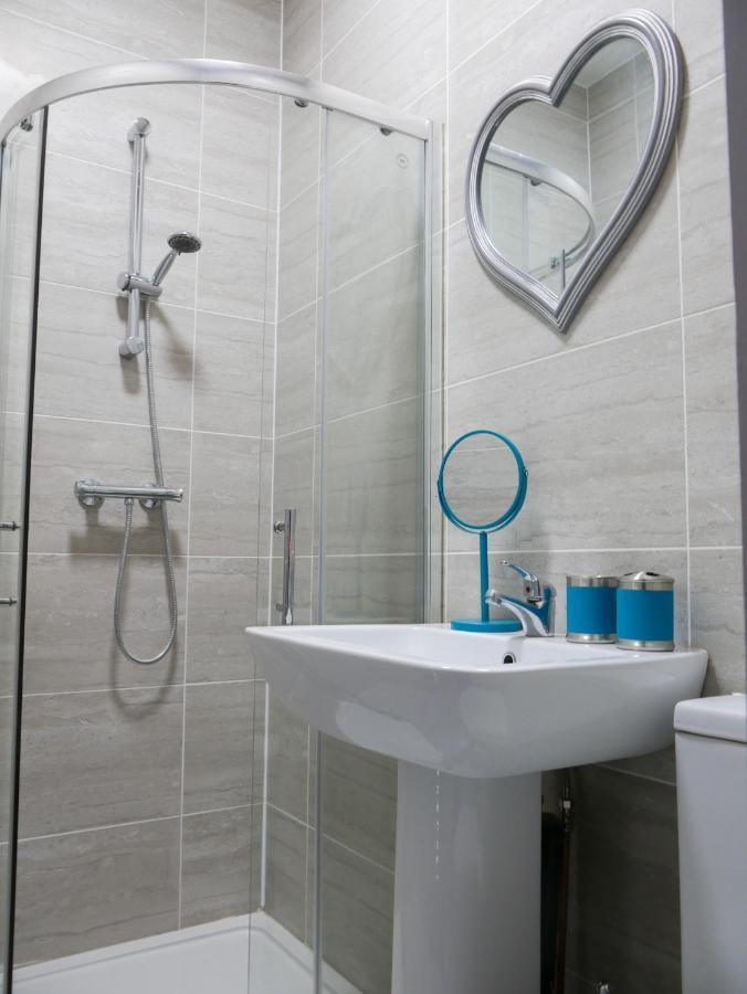 Luxury Apartments Liverpool City Center Екстер'єр фото